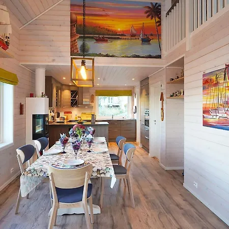 8 Person In Aram Casa vacanze